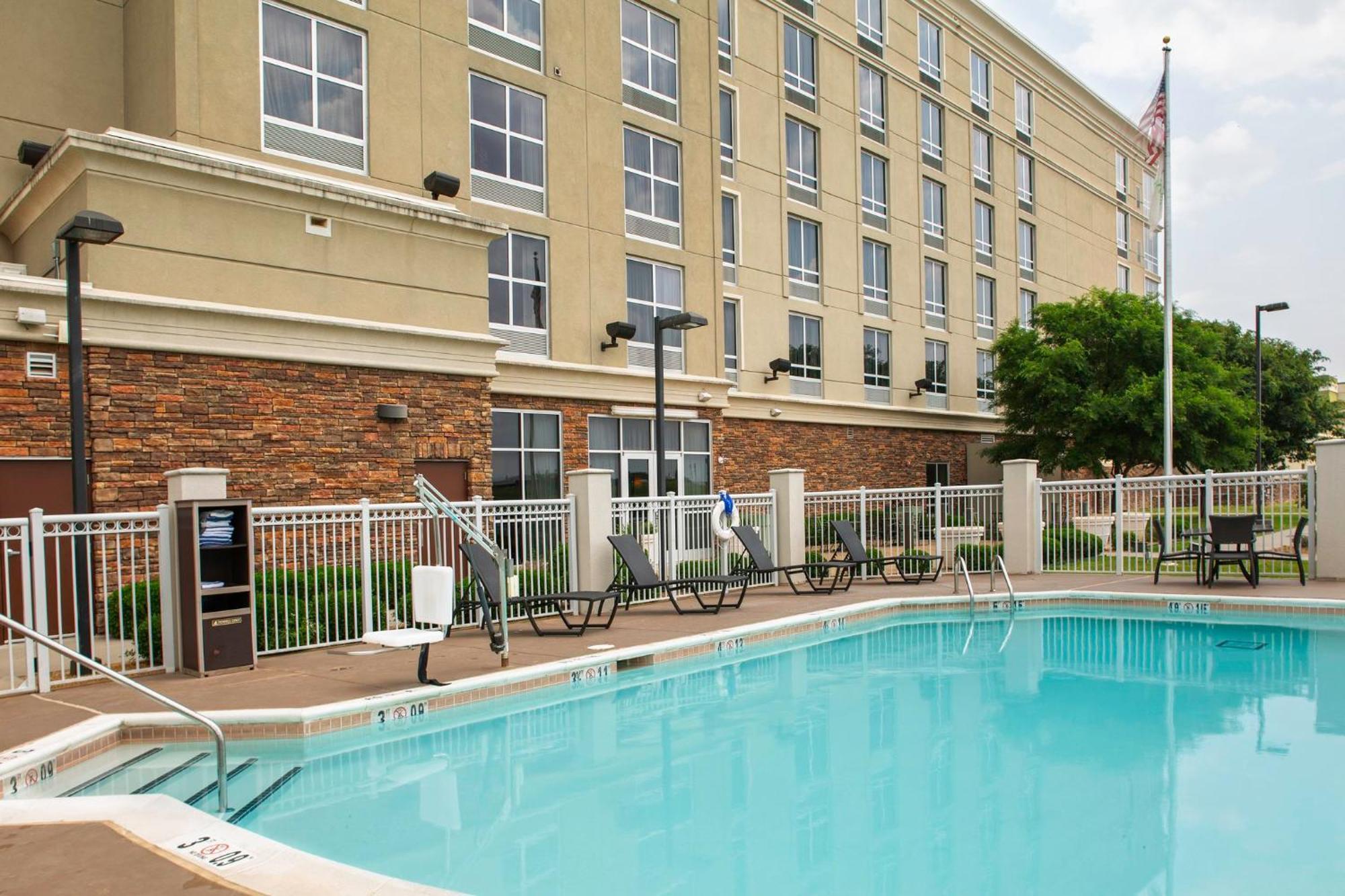 Holiday Inn Ardmore By Ihg מראה חיצוני תמונה